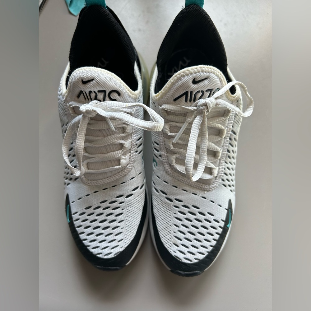 Nike Air Max 270